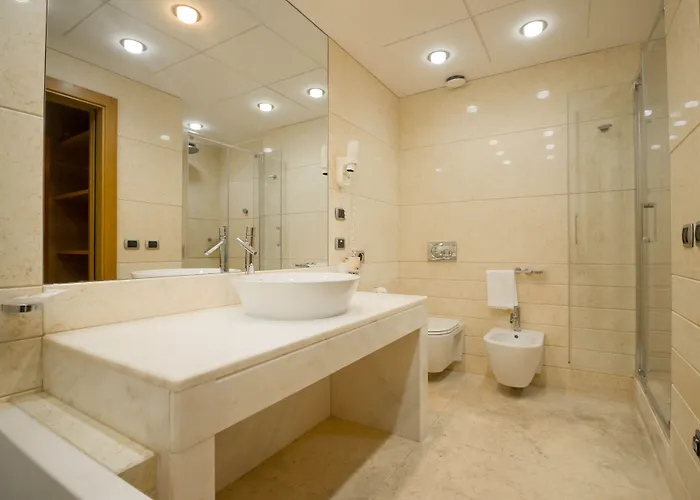 Papillo & 4* Roma