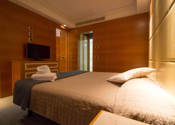 Papillo & Hotel 4*