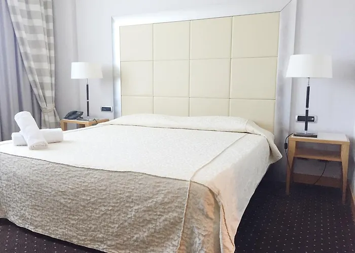 Papillo & 4* Roma
